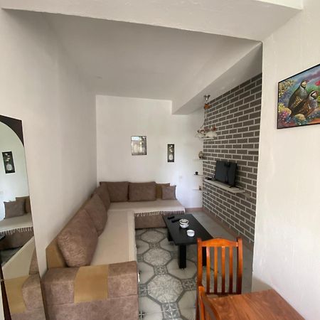 Lovely 2-Bedroom With Greenery View Durrës Extérieur photo
